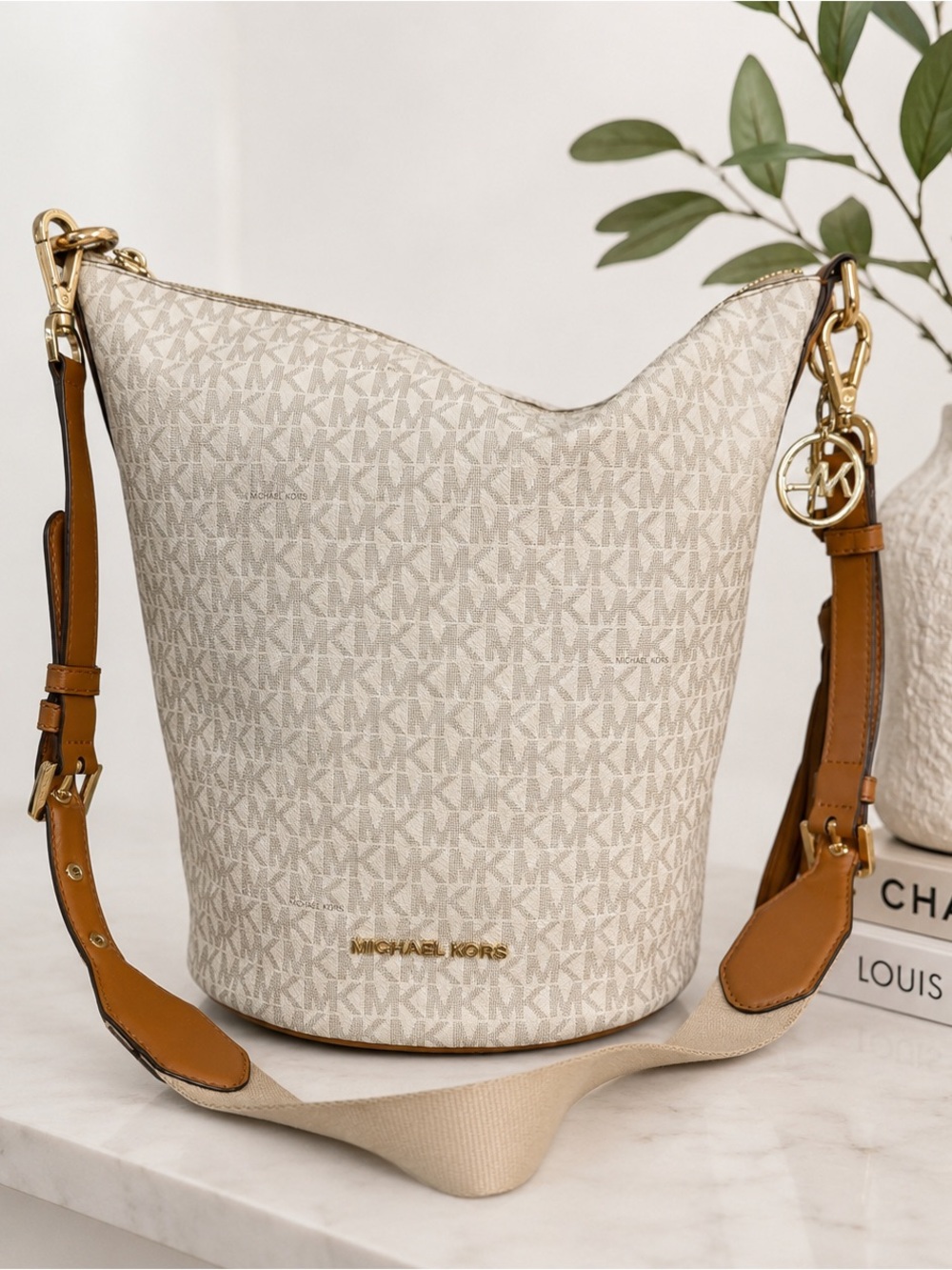Michael Kors Brooke Medium Bucket Bag Vanilla MK Signature Leather Crossbody